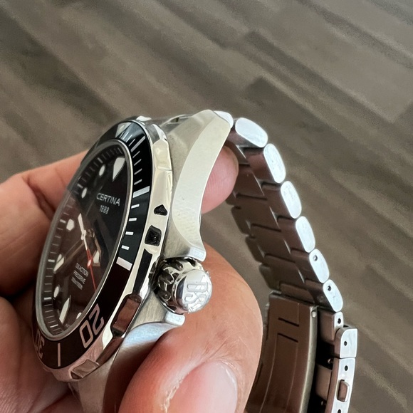 Certina DS Diver Stainless Steel Quartz Watch - Picture 2 of 12